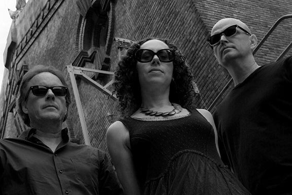 Tulipomania 4 - photo credit Edward WaisnisTM