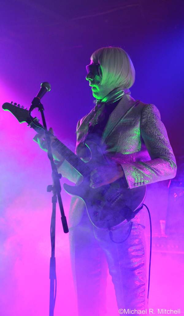 Drab Majesty, Body of Light, Xeno &amp; Oaklander, Lovelorn Underground Arts